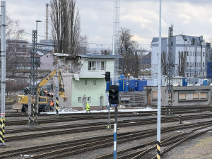 Bagry srovnaly se zemí staré stavědlo u bohumínského nádraží. Sloužilo přes 70 let