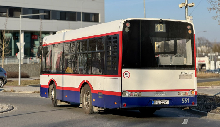 V Olomouci vzrostly náklady v MHD o čtvrt milionu kvůli drahé naftě. Co to udělá s jízdným?