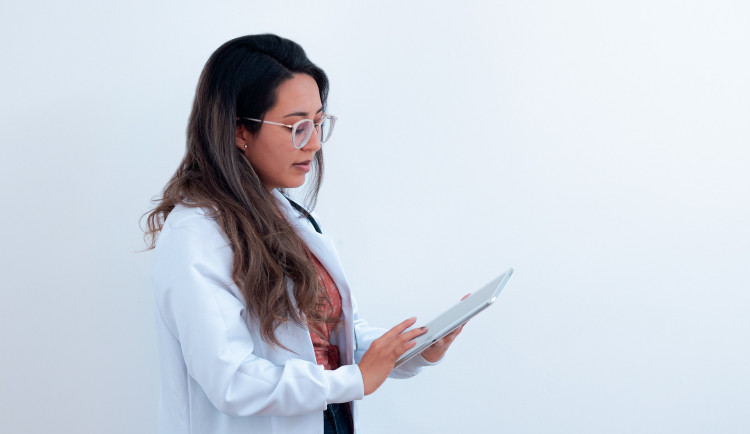 Smolaře z Brněnska oškubal nejen expert na krypto, ale i lékařka z Afghánistánu