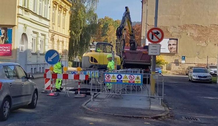 Rozsáhlá obnova rozvodů plynu zkomplikuje dopravu v Jablonci nad Nisou