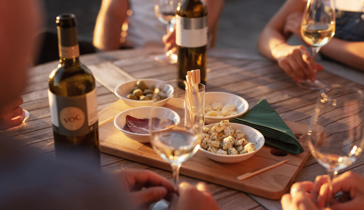 Kam o víkendu na jižní Moravě? Po zimě na kolo, pak na mandloňovou rozhlednu