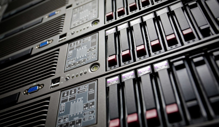 Matrix už není sci-fi. Datová centra mohou být poháněna mozkovými buňkami