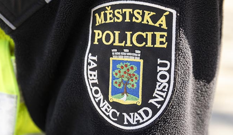 Nová pobočka na autobusáku i služební kynologové. Jablonecká městská policie chystá novinky