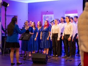 FOTO: Lidé v Ostravě si užili ples. Výtěžek jde na vybavení herny v rodinném centru