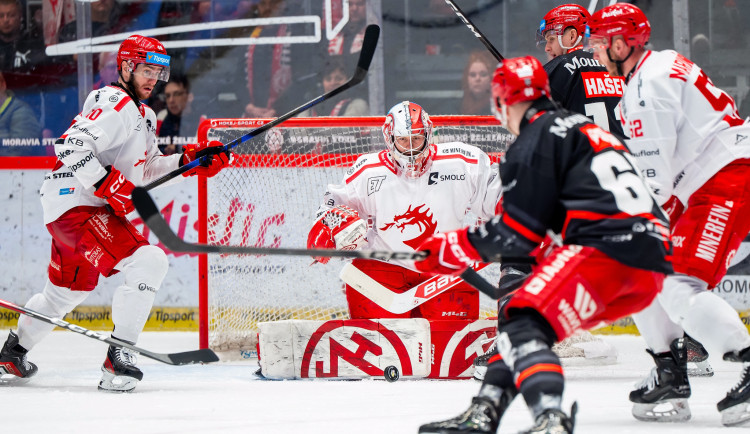 Oceláři dvakrát doháněli jednogólové manko, Hradec Králové porazili 4:2