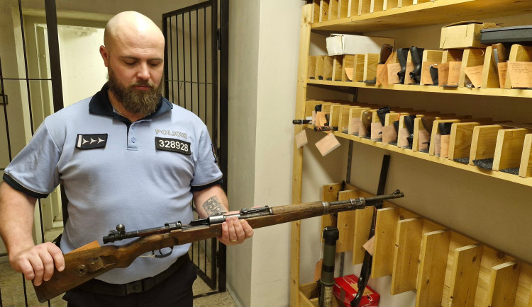 Ilustrační foto ze skladu zbraní. Foto: Policie ČR