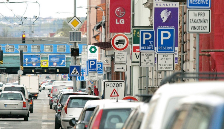 Budějovice čekají komplikace. Blíží se opravy mostu Kosmonautů a dalších dvou ulic