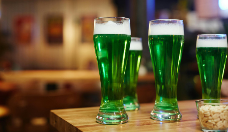 ANKETA: Dnes je Zelený čtvrtek. Nezapomeňte na pivo a od nikoho si nic nepůjčujte