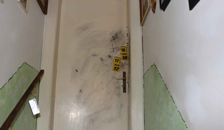 Zloději vybílili dům na Opavsku. Při loupeži zranili stoletého dědouška