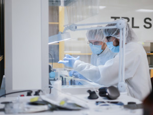 Studenti z Brna sami navrhli a sestrojili družici, která v létě poletí do vesmíru