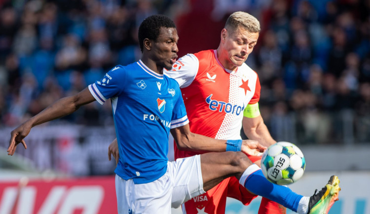 Fotbalisté Slavie zvítězili v Ostravě 2:0 a do nadstavby půjdou z prvního místa. Foto: FC Baník Ostrava / Petr Kotala