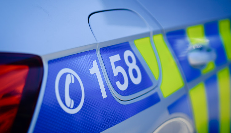 Ženy nabídly seniorovi pomoc a následně ho okradly. Policie je rychle dopadla