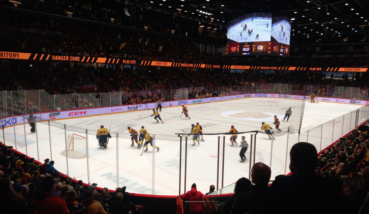 ON-LINE: Zlín v dnešním zápase přitvrdil hru, Duklu porazil 3:1 a má mečbol