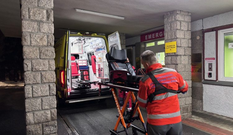 Drama v Ruprechticích. Zřejmě po požití psychomodulační látky tam zkolaboval 20letý mladík