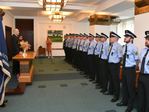 Městskou policii v Ostravě posiluje 15 nových strážníků. Jsou mezi nimi dvě ženy