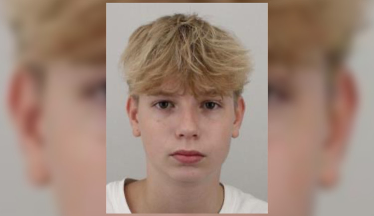 Čtrnáctiletý Lukáš odjel do školy na Chodově a ztratil se. Pátrá po něm policie