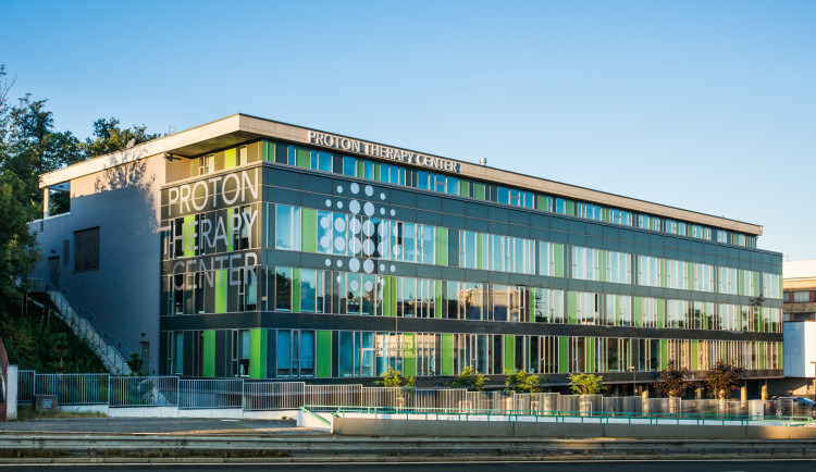 Protonová léčba je ve světě stále vzácná. Češi ji mají dostupnou doma