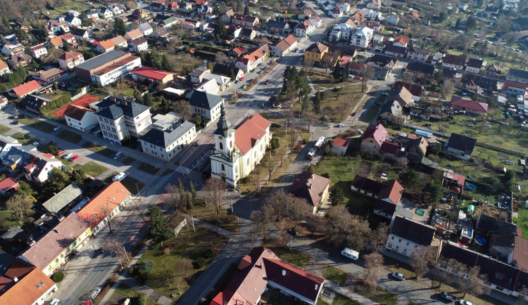 O dopravě na Novém Hradci se bude dnes nad mapou debatovat v Lucii