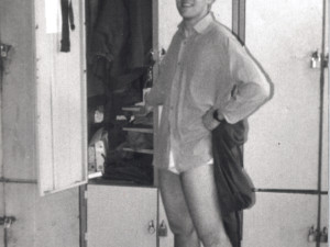 Šatna roty a velká plechová skříň Oldřicha Vítka