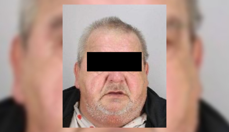 Senior zmizel z pražské nemocnice. Odešel na vyšetření a už se nevrátil