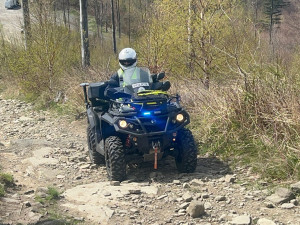 VIDEO: V horách se ztratili cyklisté i maminka jednoho z nich. Naštěstí šlo o cvičení