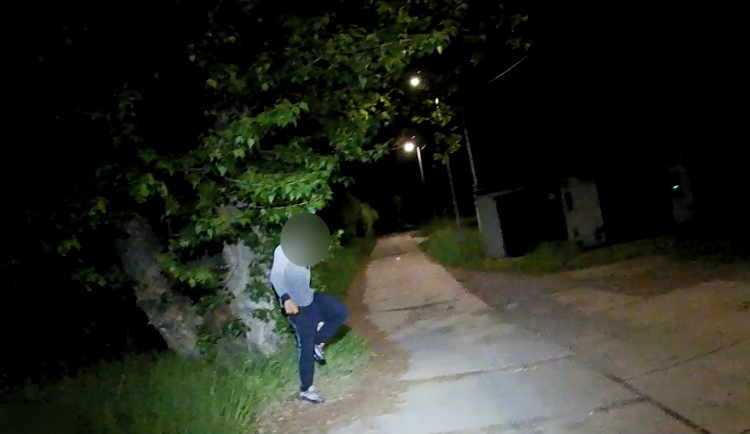 Vloupání do čerpací stanice na Karvinsku velmi rychle vyřešil policejní pes. Foto: Policie ČR