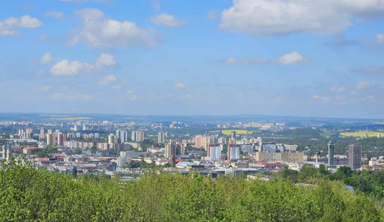 Město jako rozpálená past. Jak se během veder chránit před přehřátím