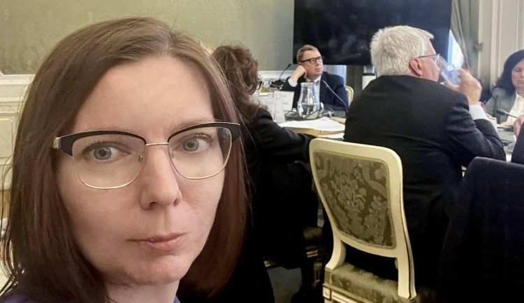 Karolína Kubisková upozornila na problémy krajských záchranářů, nyní chce do Senátu