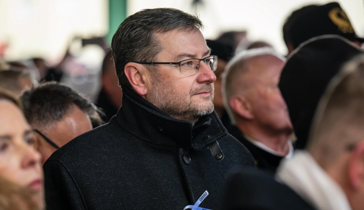 Primátor Wolf nesouhlasí s trestem od FAČR, ve vedení města chce zůstat