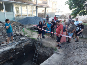 Archeologové odhalují tajemství sklepů ze 17. století v areálu Slezanky