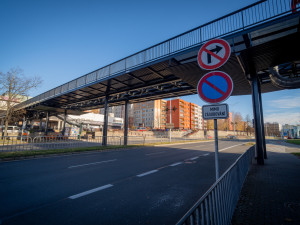 Červená lávka ve Frýdku-Místku prochází další etapou oprav, hotovo bude v září