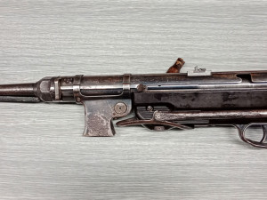 Protitankový kanon nebo nejmenší pistole na světě. Zbraňová amnestie odhalila rarity
