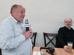 Exhejtman Ivo Vondrák zahájil kampaň. V bruntálské restauraci