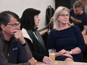 Exhejtman Ivo Vondrák zahájil kampaň. V bruntálské restauraci