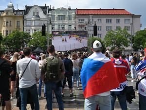 Češi! Ještě jeden! Masarykovo náměstí zářilo radostí