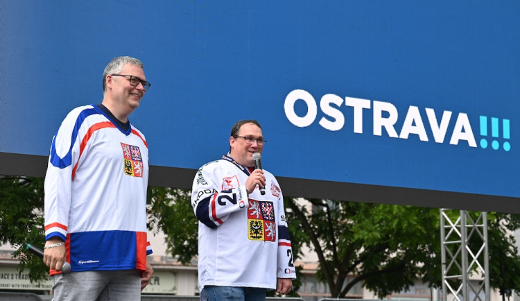 Češi! Ještě jeden! Masarykovo náměstí zářilo radostí