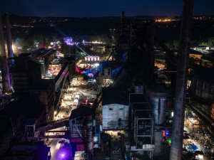 Čtyři dny plné hudby se chýlí ke konci. Festival Colours of Ostrava přivezl světová jména a desetitisíce lidí