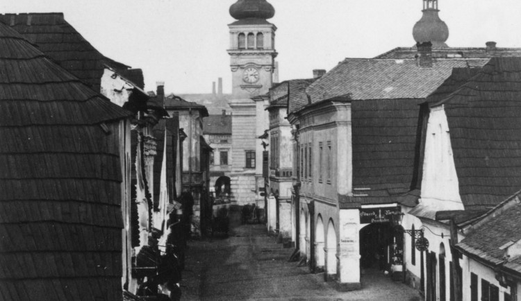 Nové Lauby zaplnily historické centrum Ostravy. Po 60 letech