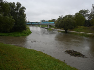 Ostravu a nejbližší okolí straší stoupající hladiny řek. Půda už je zcela nasycená, pomohou přehrady