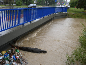 Moravskoslezský hejtman Bělica vyhlásil stav nebezpečí. Kraj čekají další silné deště