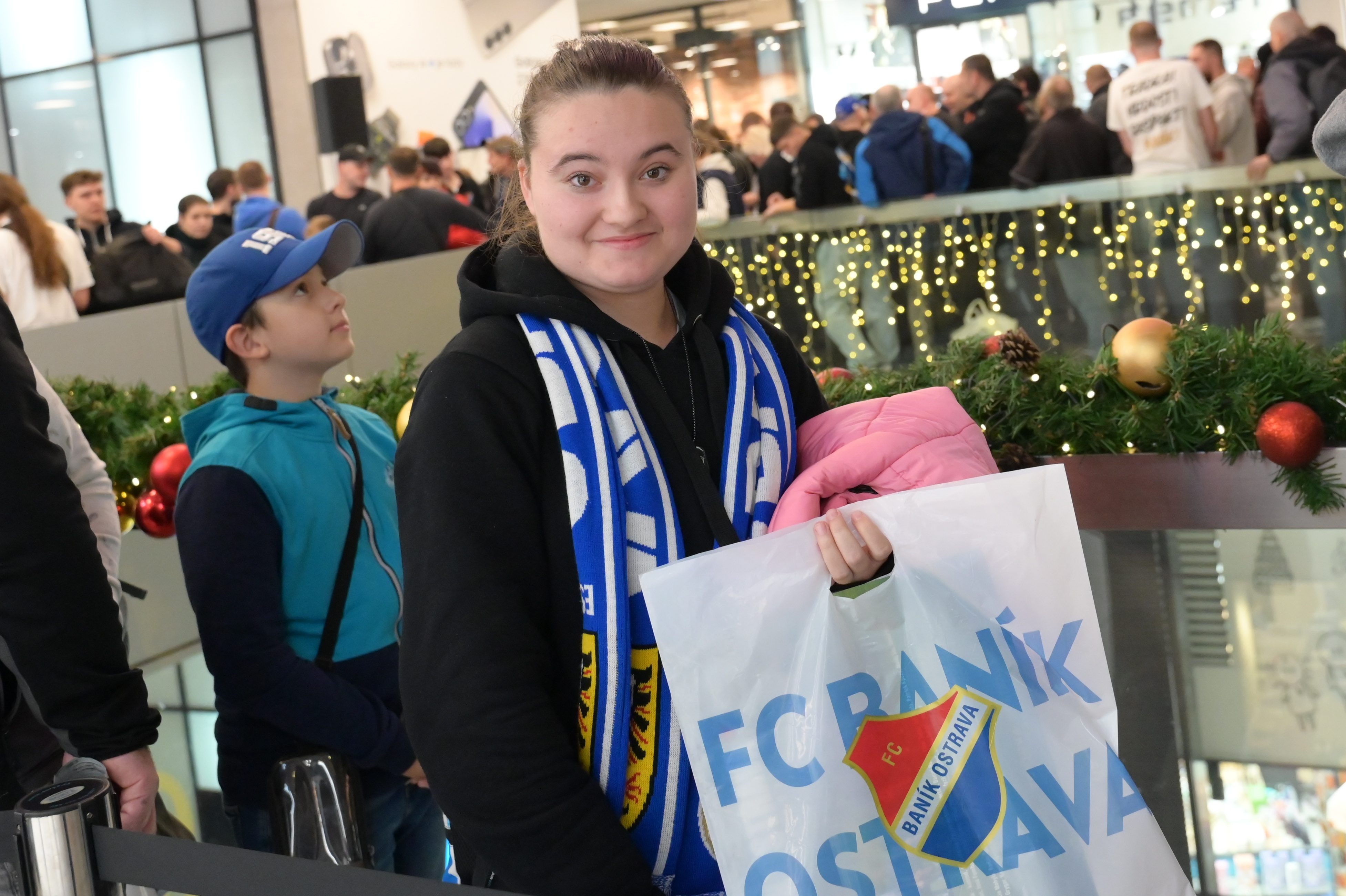 Jedině Baník! Modrobílí obsadili obchodní centrum