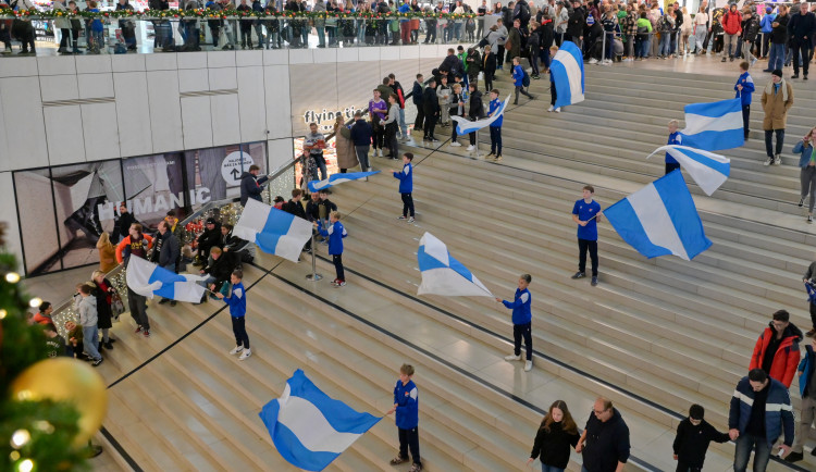 Jedině Baník! Modrobílí obsadili obchodní centrum