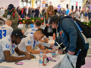 Jedině Baník! Modrobílí obsadili obchodní centrum
