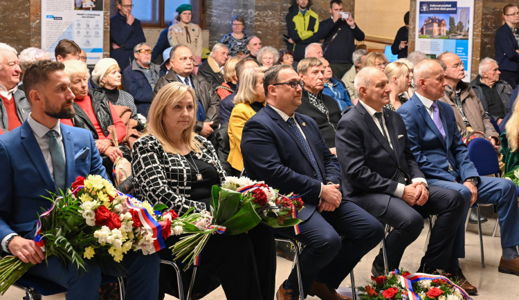 Ostrava si připomíná výročí listopadu. Koncerty, promítání i studentský průvod