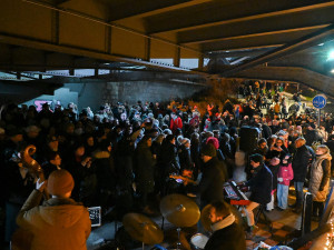 FOTOGALERIE: Pod Sýkorákem nebylo k hnutí. Vánoční blues táhne