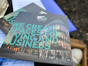 FOTOGALERIE: V srdci Ostravy začal růst polyfunkční dům Václav, upraveno bude i okolí