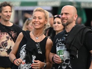 FOTOGALERIE: Sorfest přilákal fanoušky rocku na Slezskoostravský hrad. Hrálo se ze tří pódií
