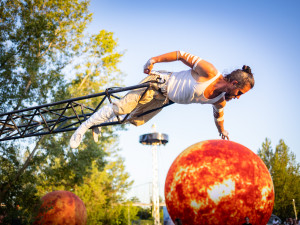 FOTOGALERIE: Beats for Love. Drumy duní pod vyhaslými vysokými pecemi