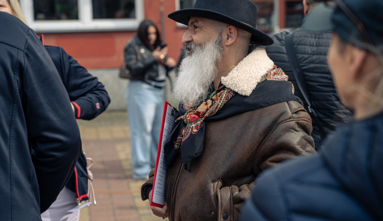 FOTOGALERIE: Hudba, tanec a radost. Romové v Havířově oslavili svůj svátek