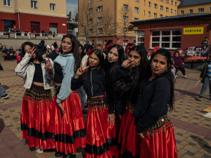 FOTOGALERIE: Hudba, tanec a radost. Romové v Havířově oslavili svůj svátek